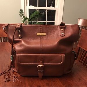 EUC Lily Jade Maggan-Camel and Gold